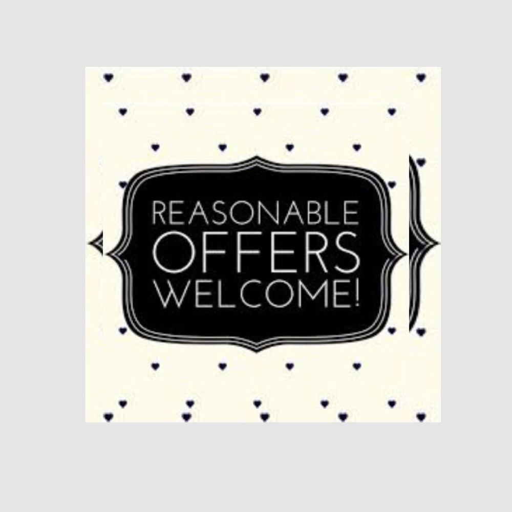 Decorative Sign with Heart Pattern